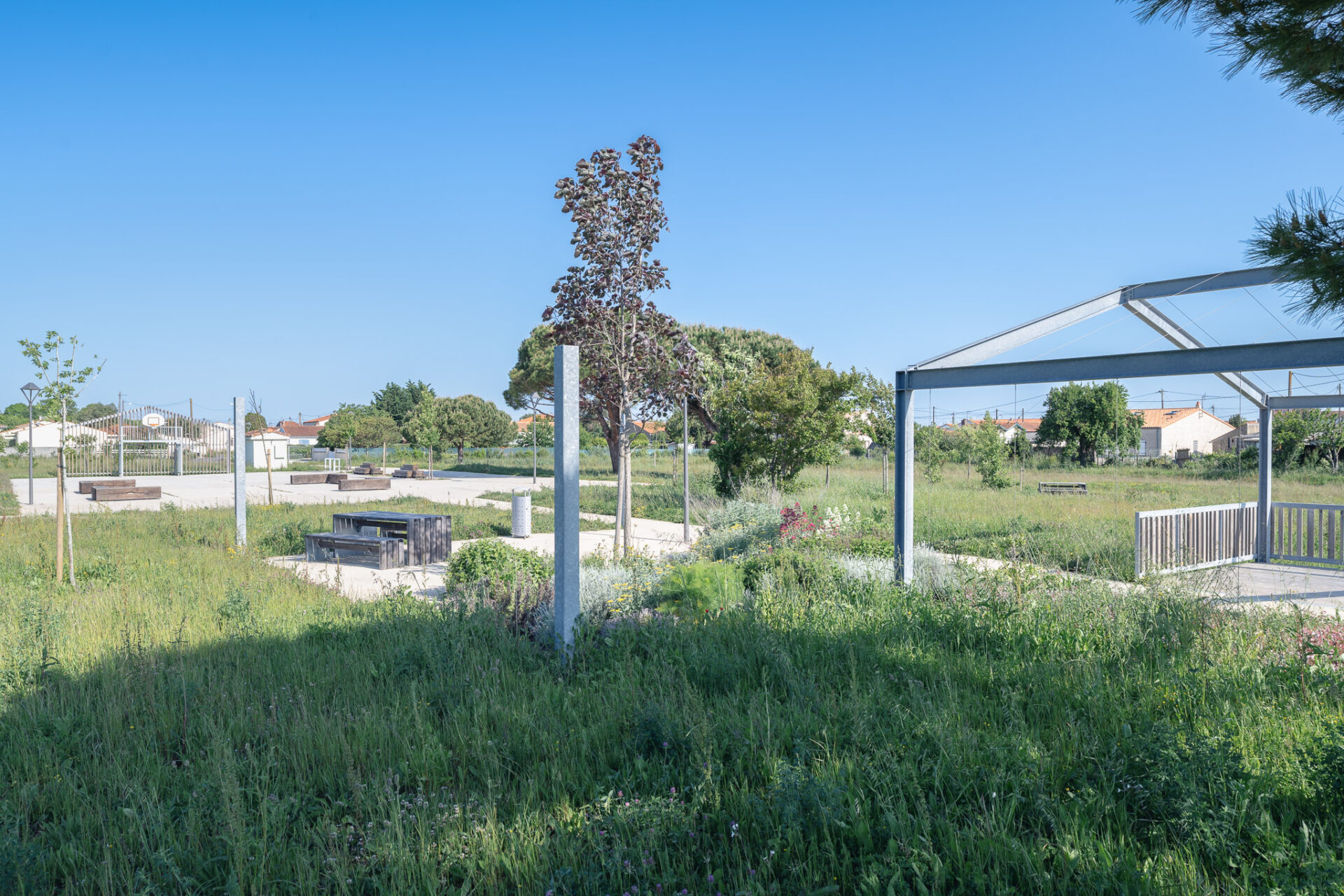 photographie_architecture_Jardin_memoriel_du_Pied_du_Coteau_Port_des_Barques-2