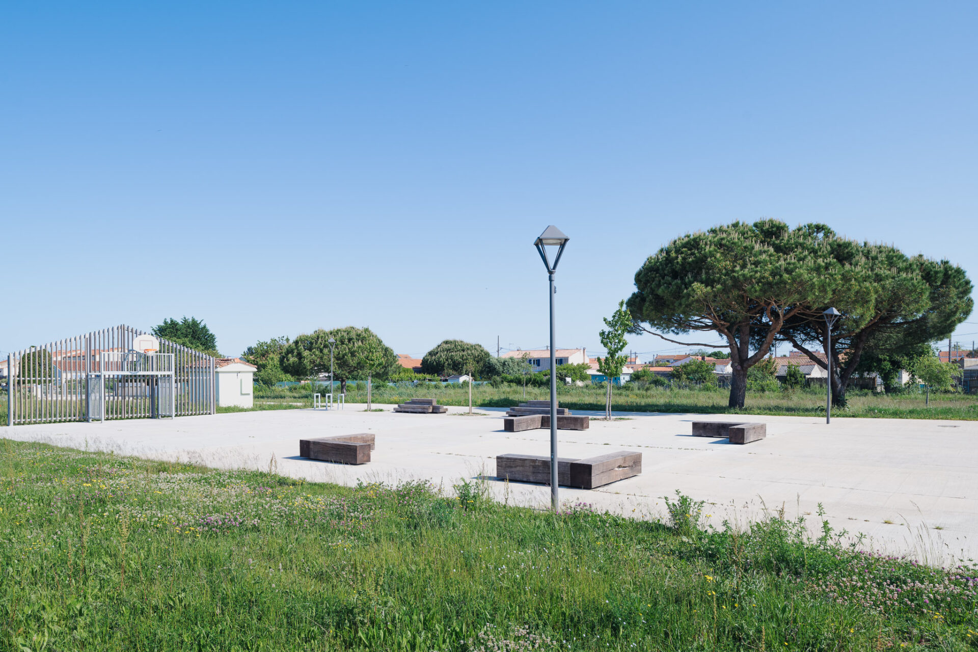 photographie_architecture_Jardin_memoriel_du_Pied_du_Coteau_Port_des_Barques-4