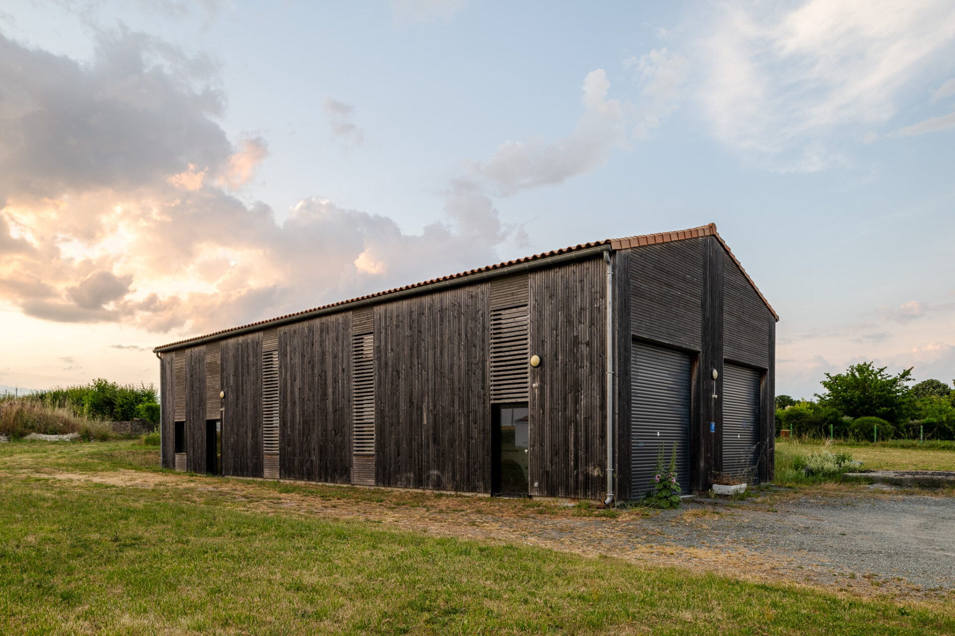 photographie_architecture_atelier_municipal_st_coutant_le_grand_2