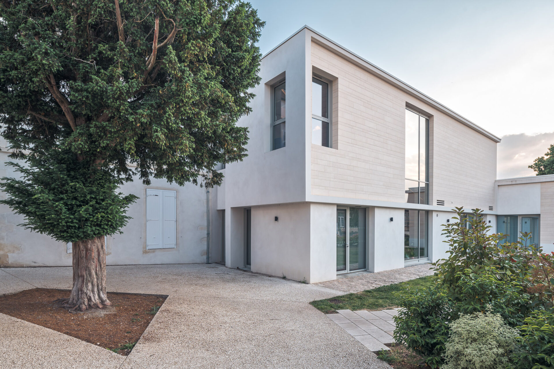 photographie_architecture_rehabilitation_extension_mairie_angoulins_sur_mer-6