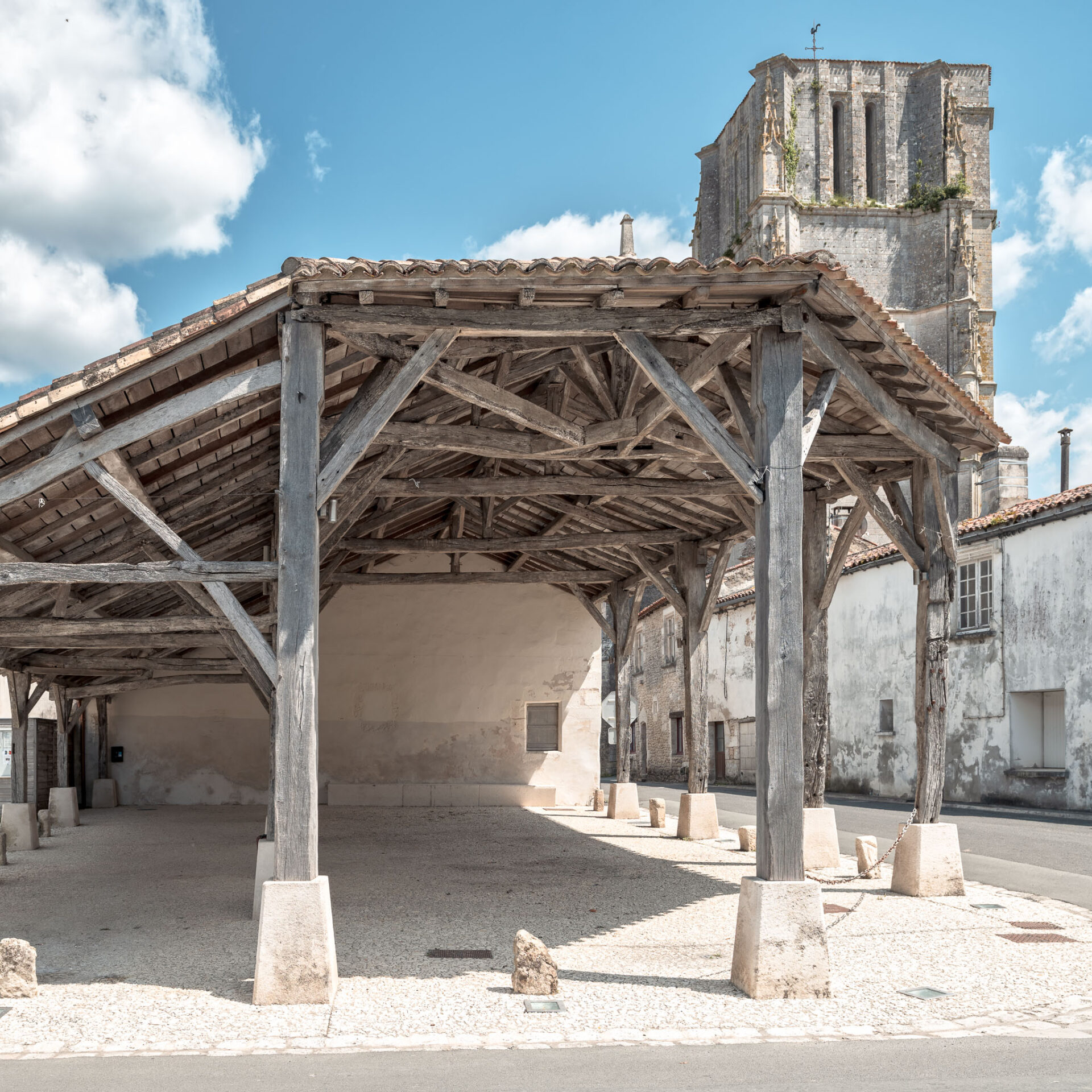 photographie_architecture_restauration_des_halles_saint_jean_d_angle-2