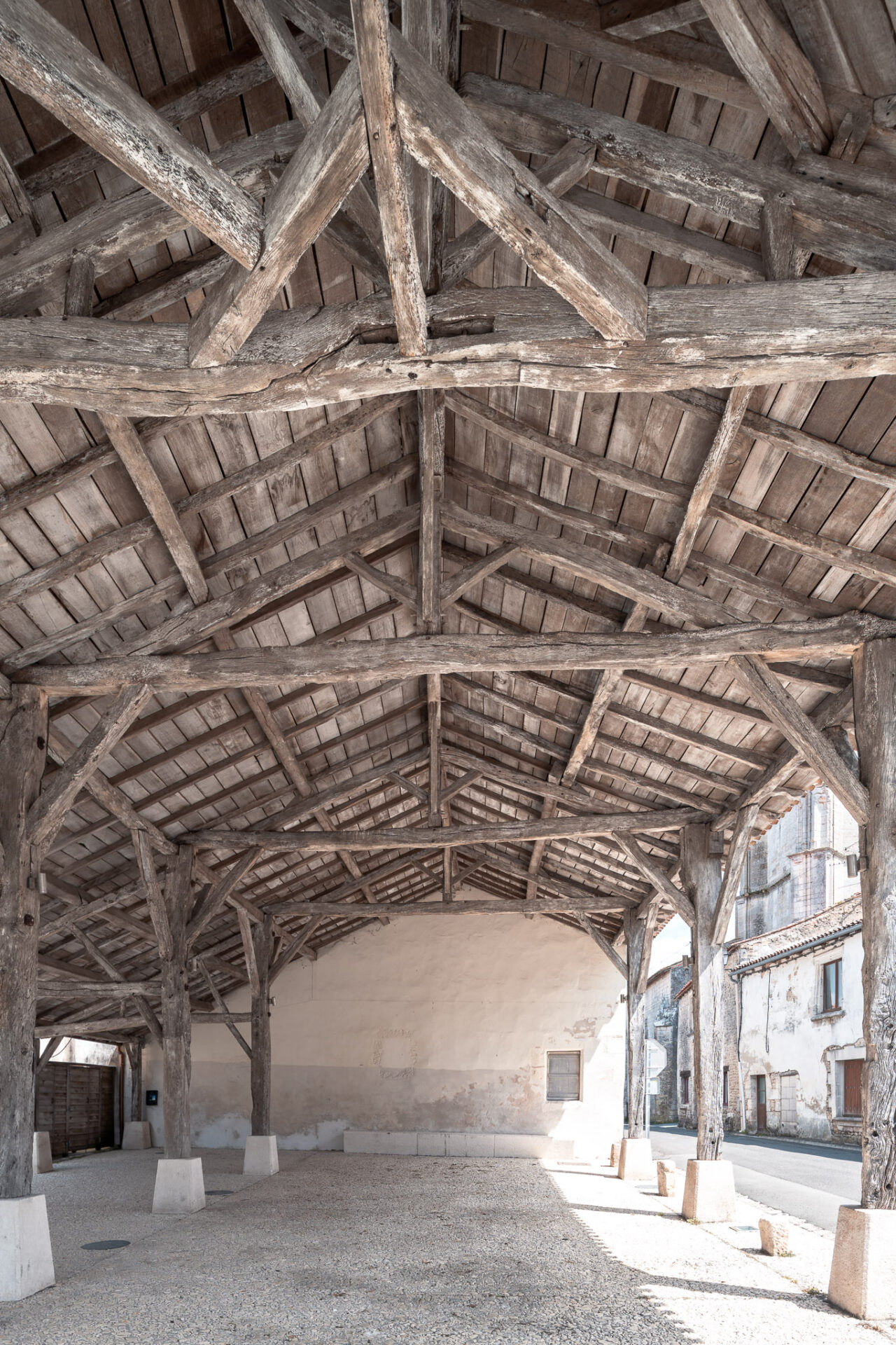 photographie_architecture_restauration_des_halles_saint_jean_d_angle-3